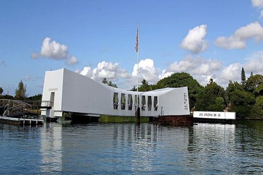 Pearl Harbor and Mini Circle Island from the Big Island