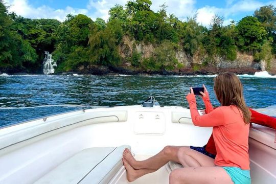 Cliff's of Hawai'i Onomea Waterfall Afternoon Cruise