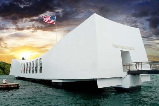 Luxury Pearl Harbor USS Arizona Memorial Small Group Tour