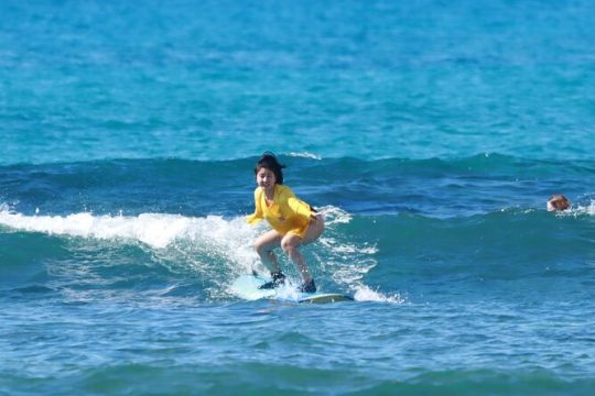 Semi Private Surfing Lesson in Waikiki Oahu (booked for 2 people)