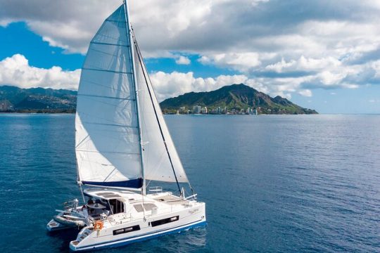 Luxury Private Sailing Catamaran in Waikiki