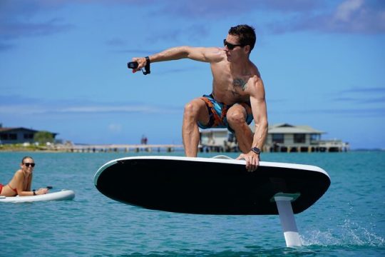 Premium eFoil Lesson near Waikiki