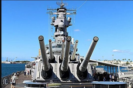 Explore Pearl Harbor, USS Arizona Memorial & Battleship Missouri