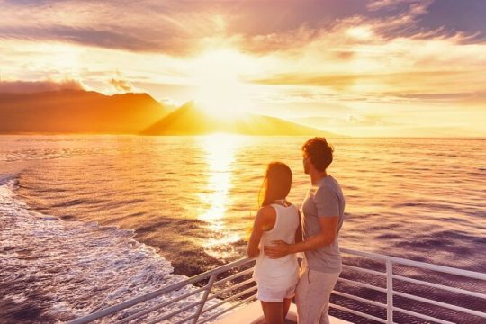 2-Hour Sunset Cruise & Whale Watch from Oahu (Wahine Koa)