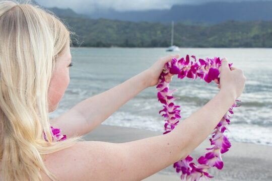 Kauai Airport Lei Greeting