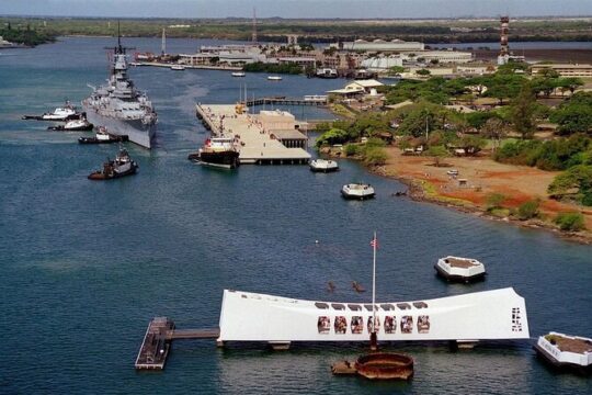 Pearl Harbor USS Arizona and USS Missouri "Private"