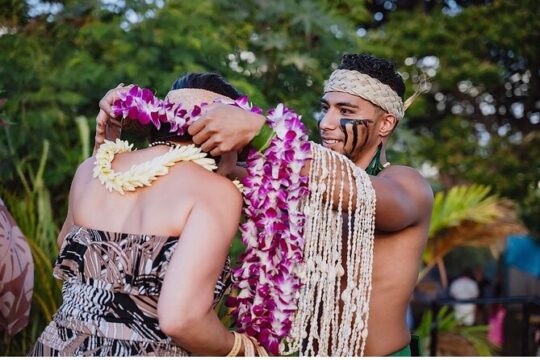 Luau and Rum Tasting Happy Hour Tour**DRINKS INCLUDED