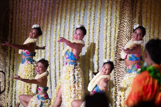 Na Lei Aloha Hula Dinner Show