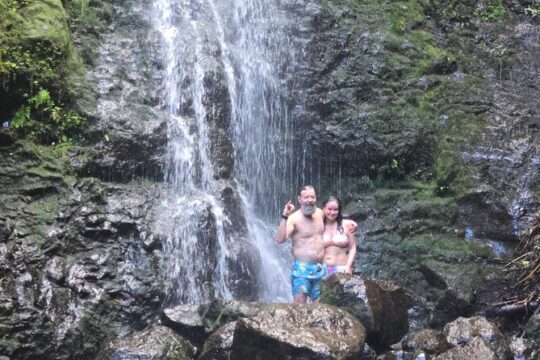 Private Waterfall Hiking and Beach Tour of Oahu